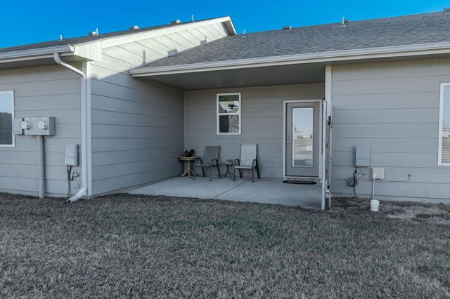 8110-8112 E 34th Ct S, Wichita, KS 67210