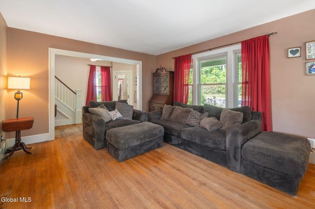1045 Balltown Road, Niskayuna, NY 12309