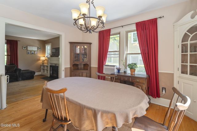 1045 Balltown Road, Niskayuna, NY 12309