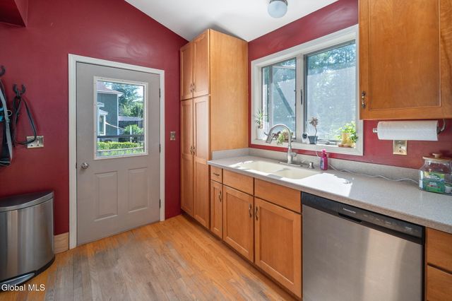 1045 Balltown Road, Niskayuna, NY 12309