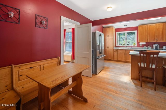 1045 Balltown Road, Niskayuna, NY 12309