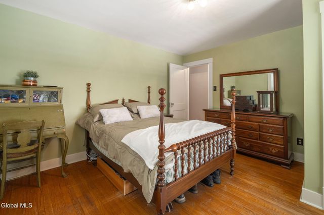 1045 Balltown Road, Niskayuna, NY 12309