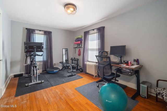 1045 Balltown Road, Niskayuna, NY 12309