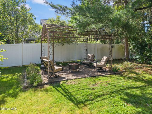 1045 Balltown Road, Niskayuna, NY 12309