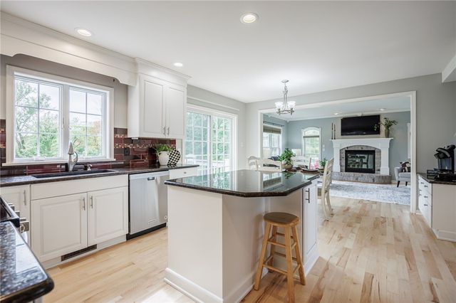 31 Captiva Crossing, Perinton, NY 14450