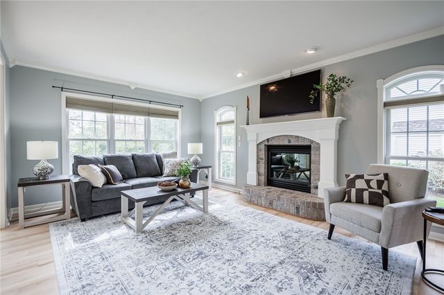 31 Captiva Crossing, Perinton, NY 14450
