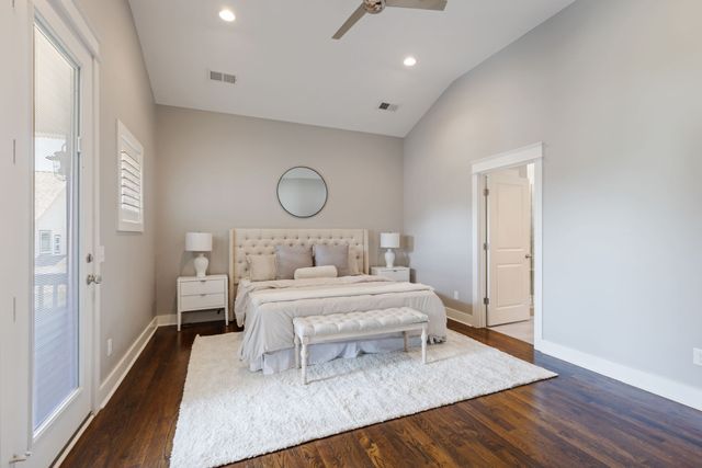 908B Gale Ln, Nashville, TN 37204