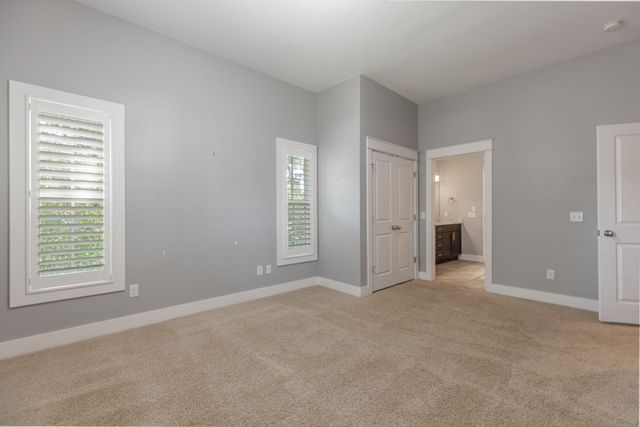 908B Gale Ln, Nashville, TN 37204