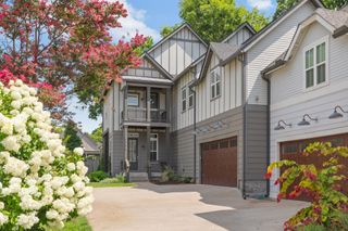 908B Gale Ln, Nashville, TN 37204