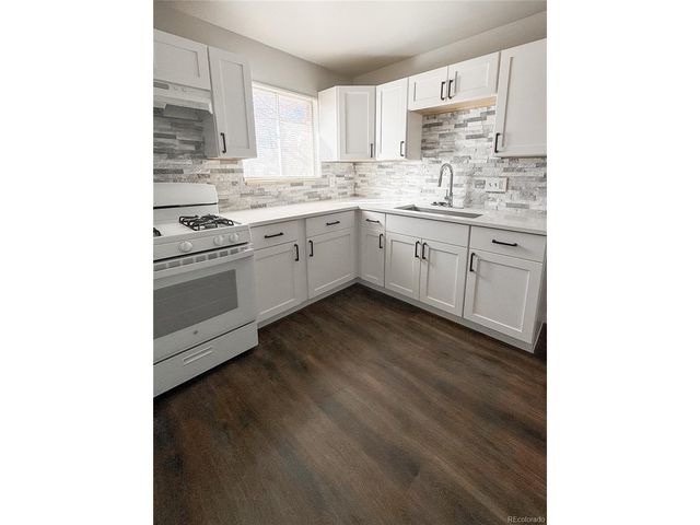 489 Toledo, Aurora, CO 80011