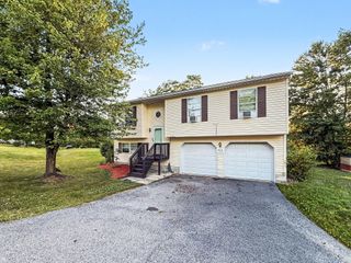 4410 CARLISLE RD, Gardners, PA 17324