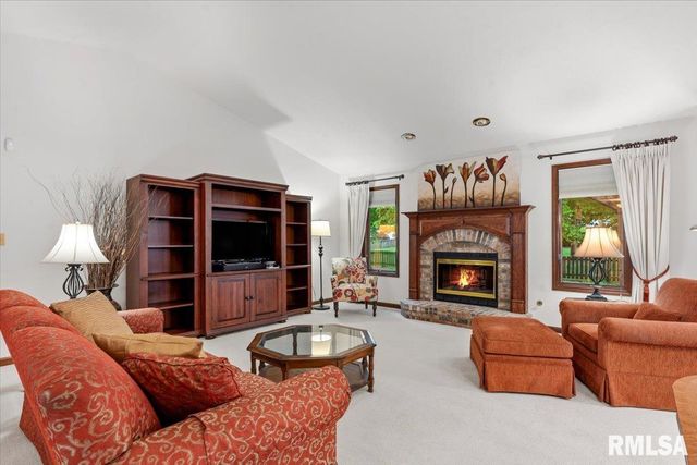 2013 Redlands Drive, Springfield, IL 62711