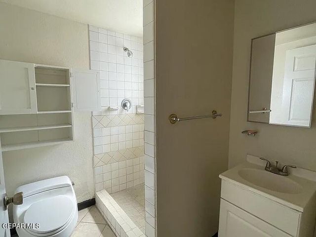 3215 WYOMING Avenue, El Paso, TX 79903