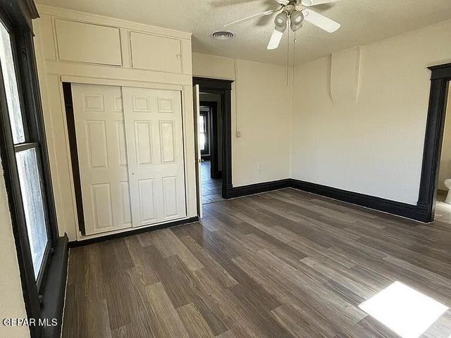 3215 WYOMING Avenue, El Paso, TX 79903