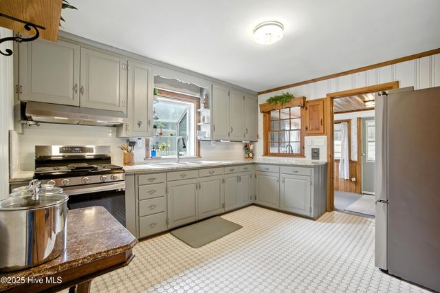 1203 W Church Street, Elizabeth City, NC 27909