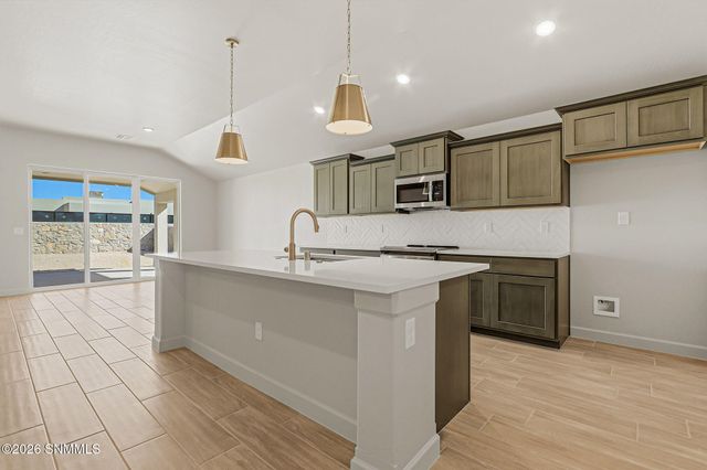 7354 Sentinel Avenue, Las Cruces, NM 88012