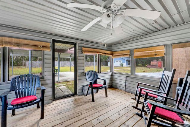 5720 Perkins St, Pensacola, FL 32526