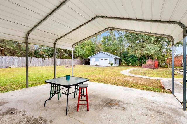 5720 Perkins St, Pensacola, FL 32526