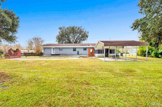 5720 Perkins St, Pensacola, FL 32526