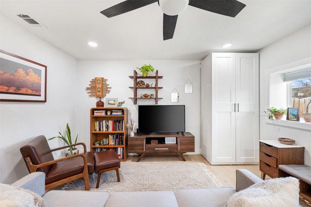 1616 Webberville RD A, Austin, TX 78721