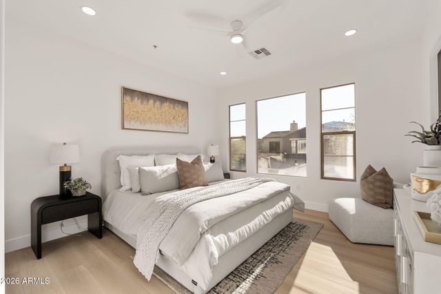 19475 N GRAYHAWK Drive 2116, Scottsdale, AZ 85255