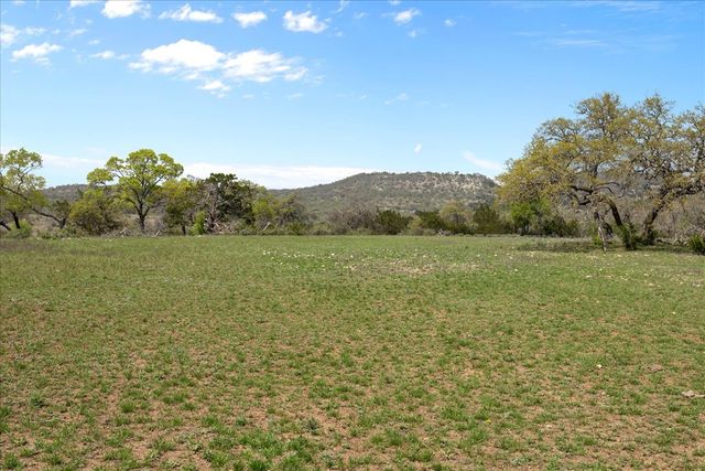 708A FM 473, Comfort, TX 78013