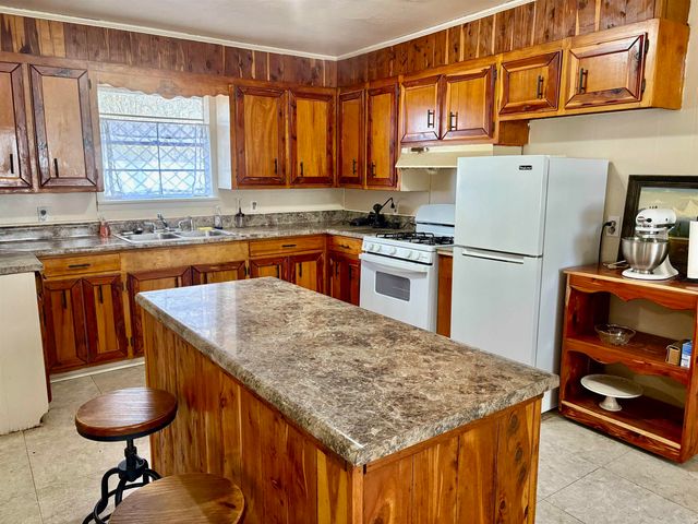 597 Sixteenth Section Road, Mcrae, AR 72102