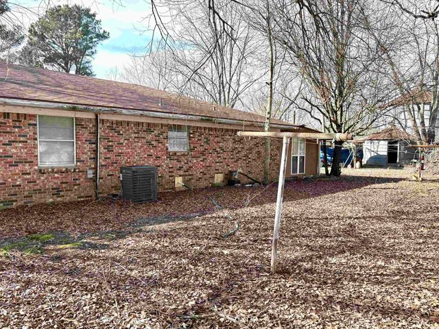 597 Sixteenth Section Road, Mcrae, AR 72102