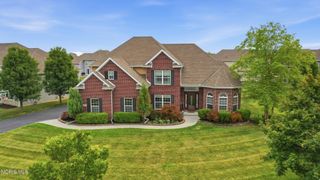 4929 Prestonwood Road, Perrysburg, OH 43551