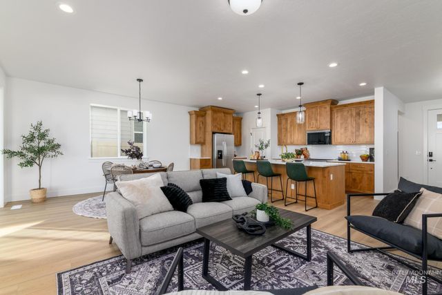 14875 Wing Spread Dr, Caldwell, ID 83607