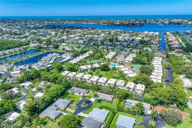 24 RIVARD RD, Naples, FL 34112