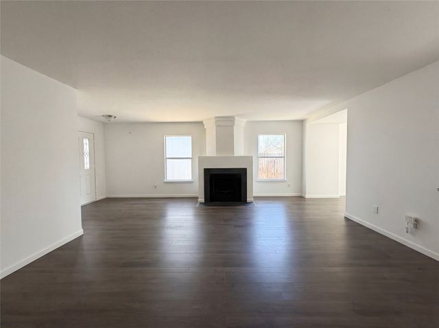 10133 Chapel Glen Terrace, Fort Worth, TX 76116