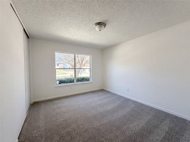 10133 Chapel Glen Terrace, Fort Worth, TX 76116