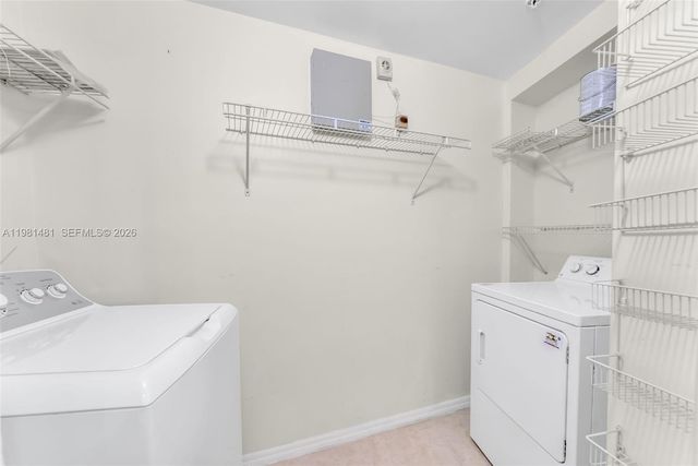 2421 NE 65th St 403, Fort Lauderdale, FL 33308