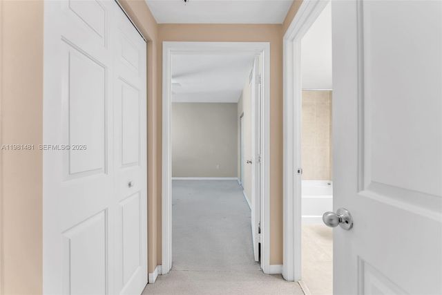 2421 NE 65th St 403, Fort Lauderdale, FL 33308