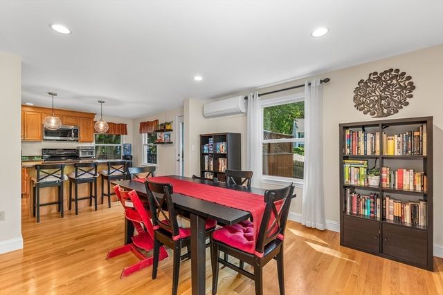 33 Overlook Ave, Dedham, MA 02026
