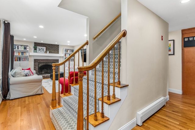 33 Overlook Ave, Dedham, MA 02026