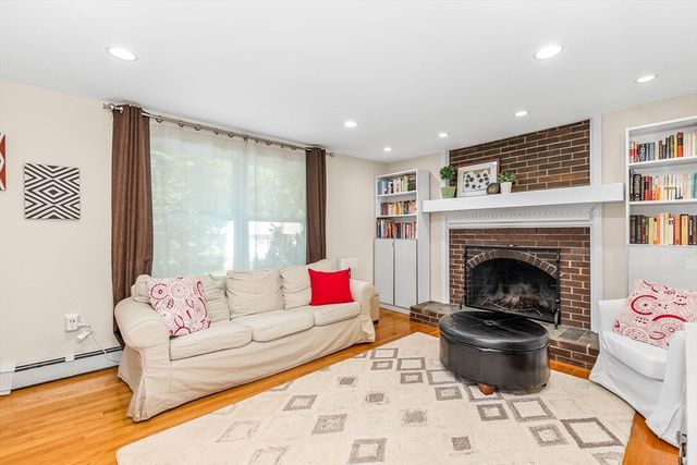 33 Overlook Ave, Dedham, MA 02026