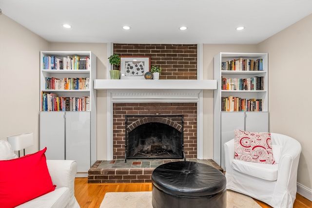 33 Overlook Ave, Dedham, MA 02026