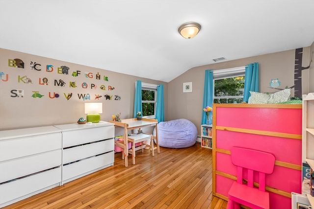 33 Overlook Ave, Dedham, MA 02026
