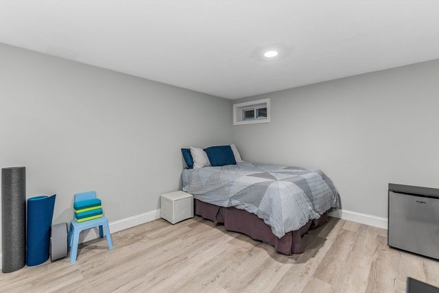 33 Overlook Ave, Dedham, MA 02026