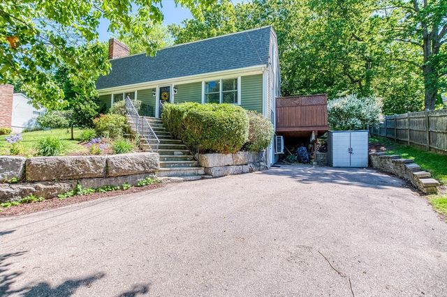33 Overlook Ave, Dedham, MA 02026