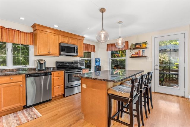 33 Overlook Ave, Dedham, MA 02026