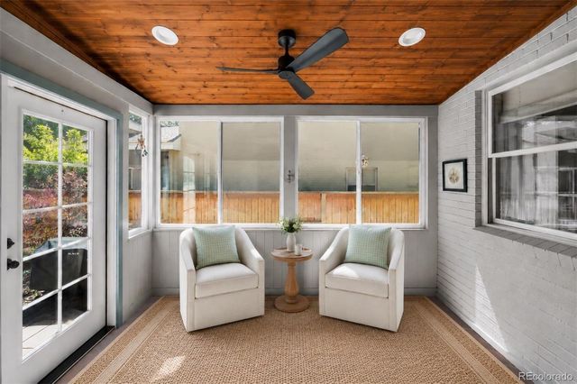 1130 L N Monaco Parkway, Denver, CO 80220
