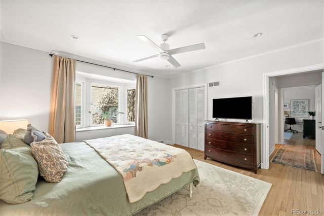 1130 L N Monaco Parkway, Denver, CO 80220