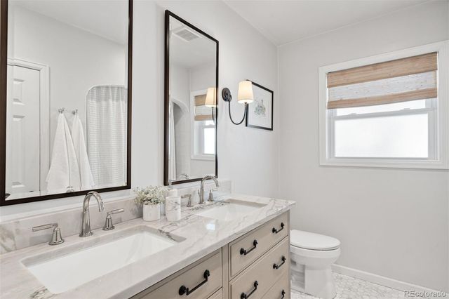 1130 L N Monaco Parkway, Denver, CO 80220