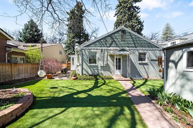 1130 L N Monaco Parkway, Denver, CO 80220