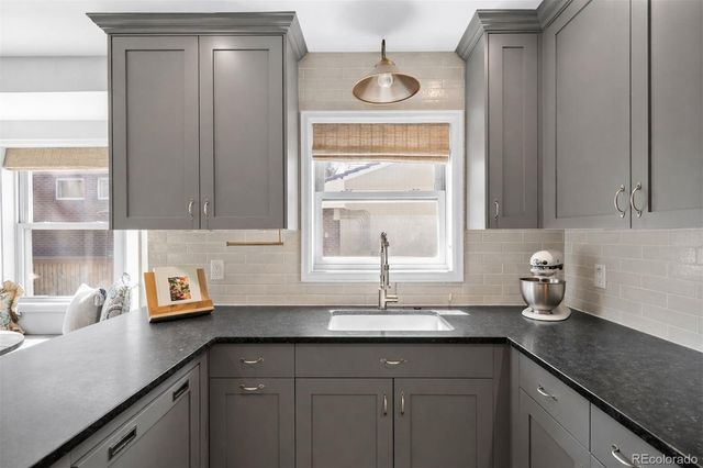 1130 L N Monaco Parkway, Denver, CO 80220
