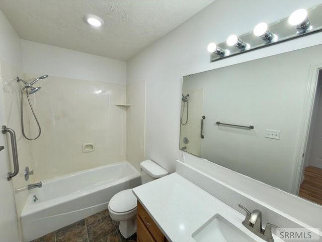 1504 S Falcon Drive, Ammon, ID 83406