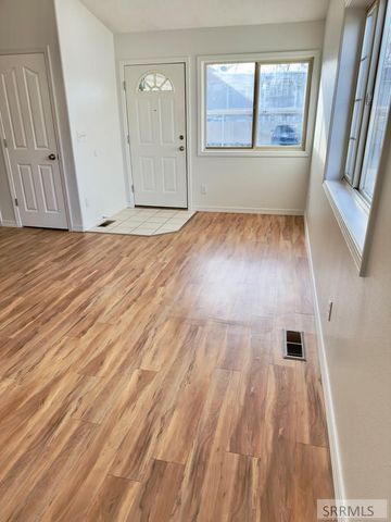 1504 S Falcon Drive, Ammon, ID 83406